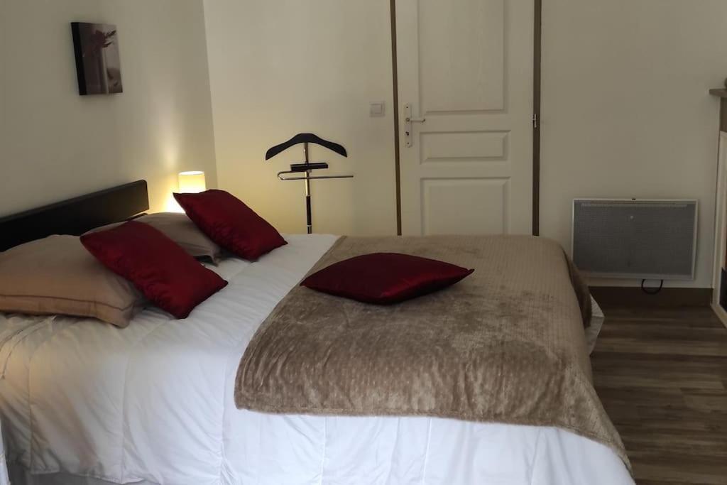 Chez Ghys Apartment Eaux Bonnes Bagian luar foto